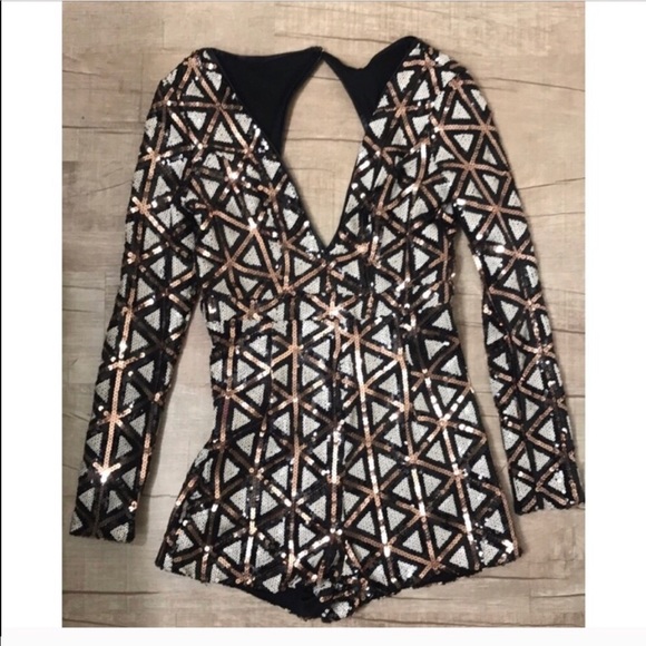 Windsor Pants - Windsor Black & Gold Long Sleeve Sequin Romper🖤